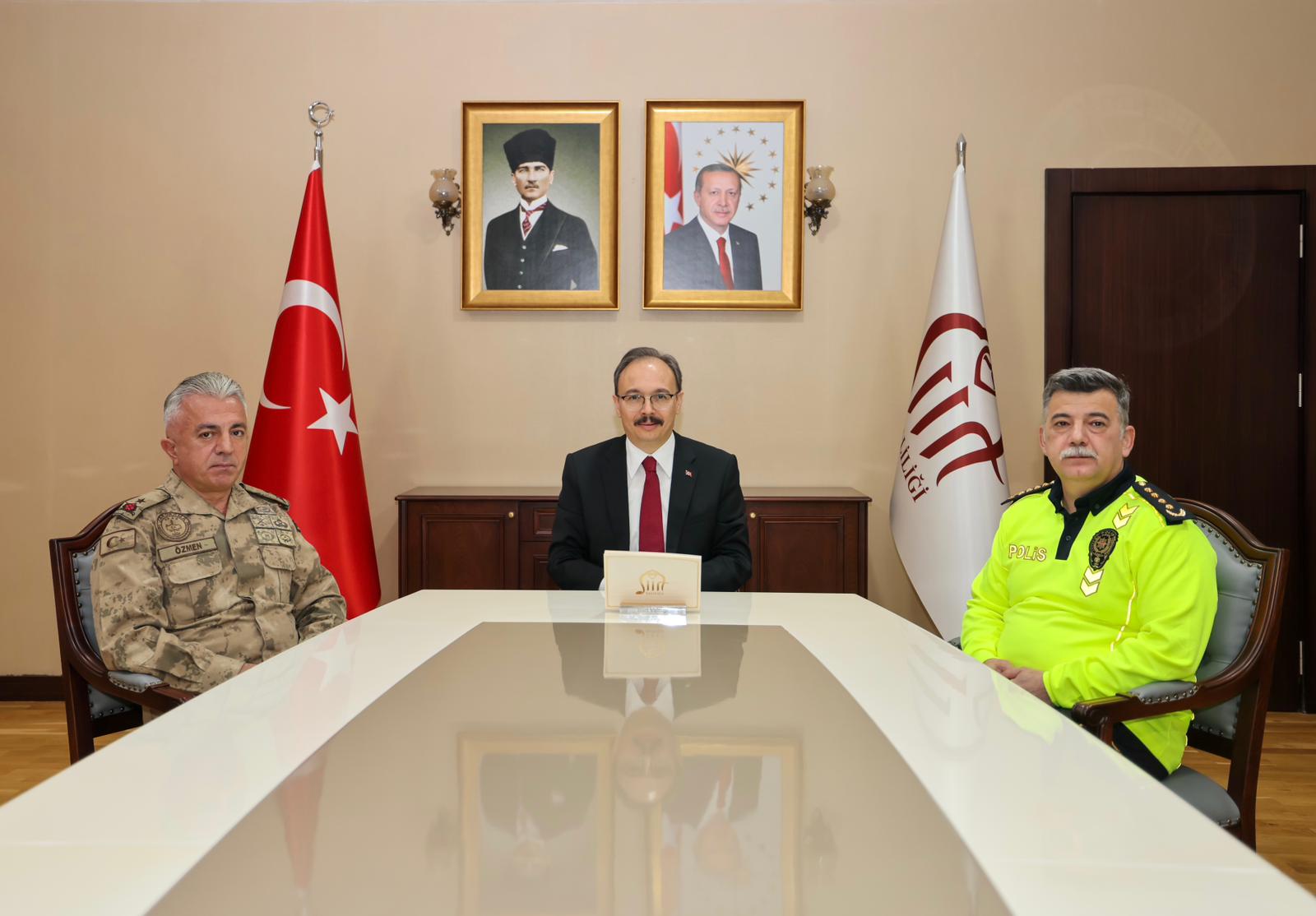 Siirt’te 2025 Yılı Güvenlik ve Asayiş Değerlendirme Toplantısı Yapıldı