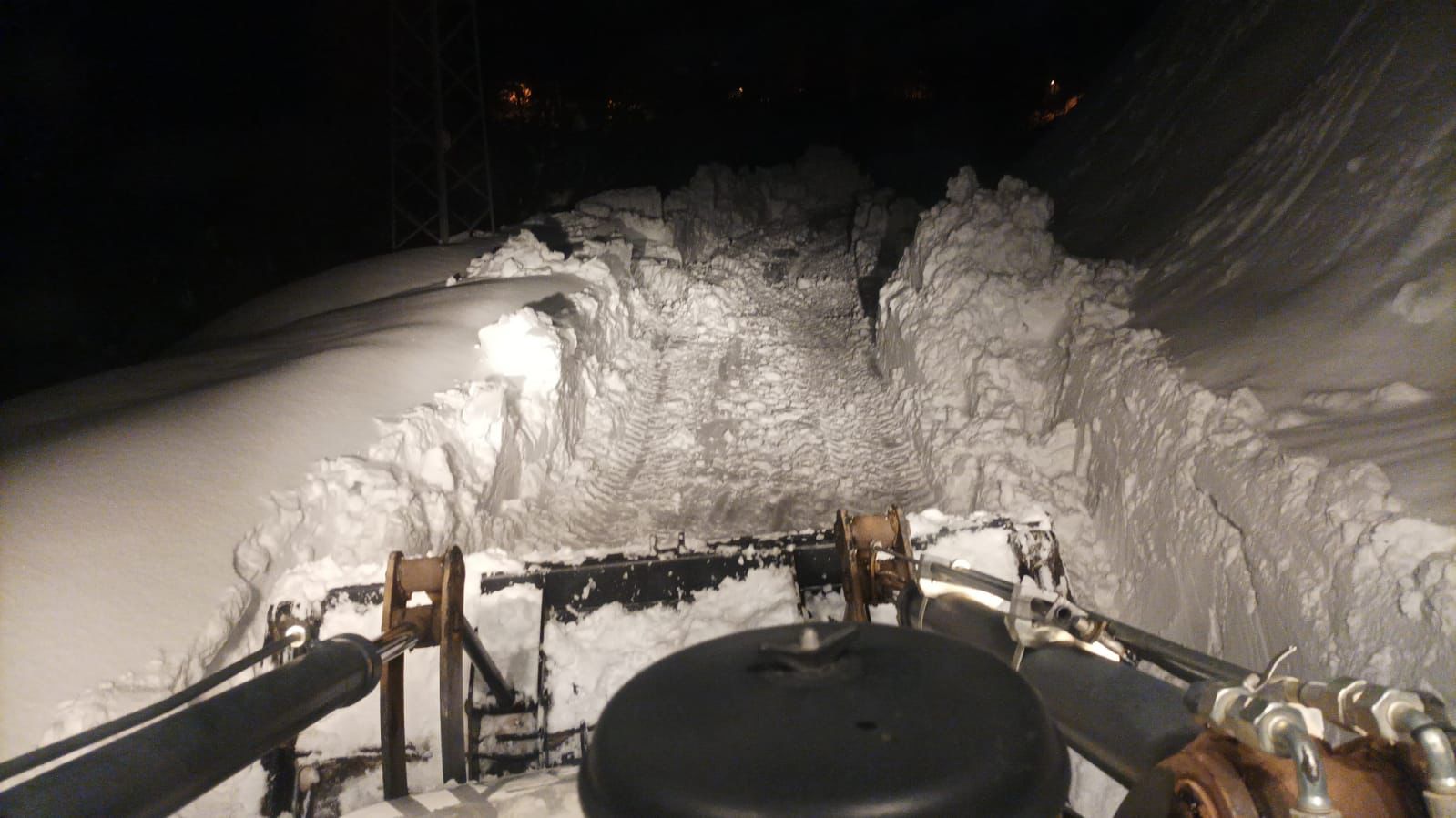 Siirt İl Özel İdaresi Karla Mücadele Ekipleri Hastalara Umut Oldu