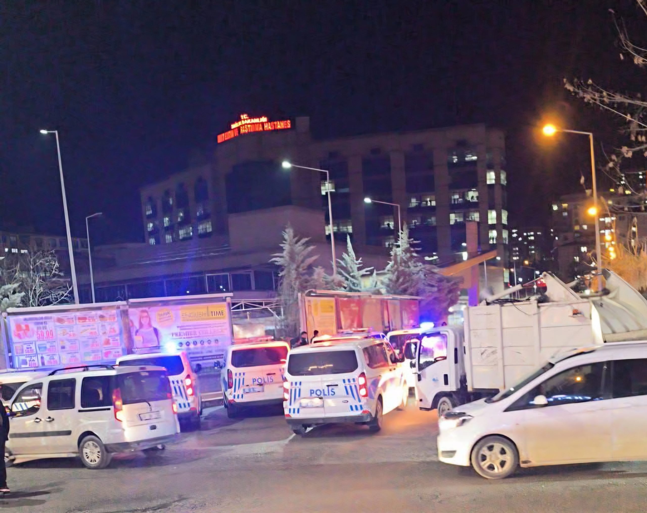 SON DAKİKA: Siirt Eğitim ve Araştırma Hastanesi Önünde Silahlı Olay: Şüpheli Gözaltında