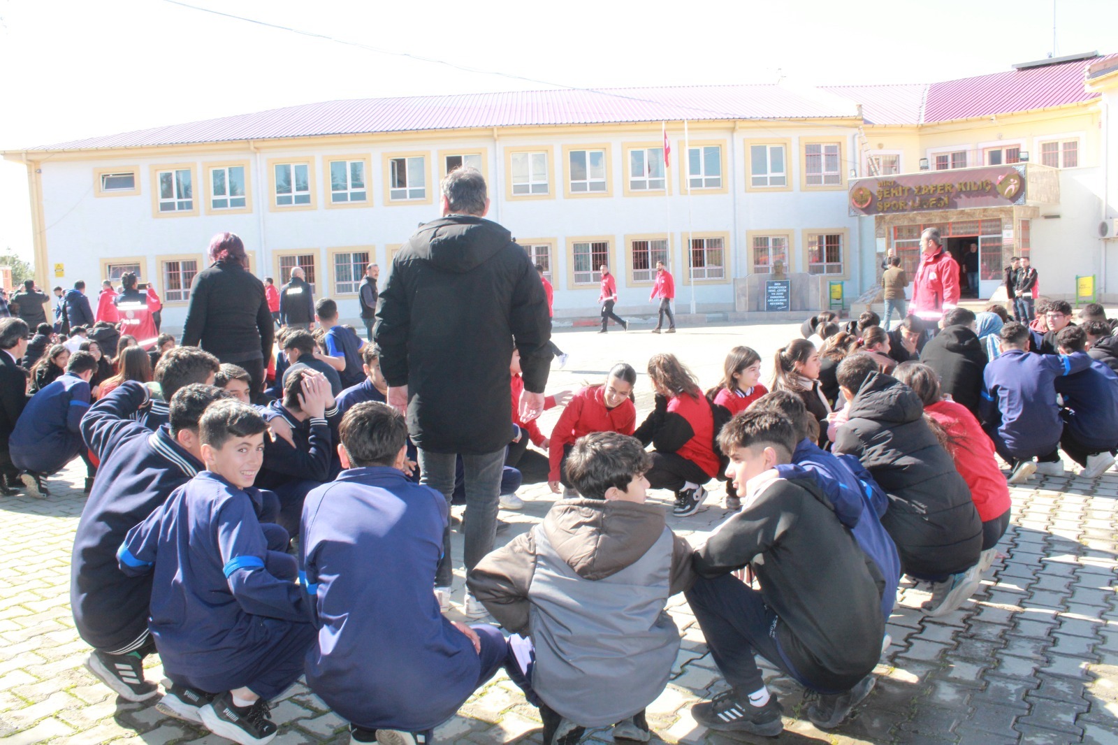 Siirt’te Spor Lisesinde Deprem Tatbikatı