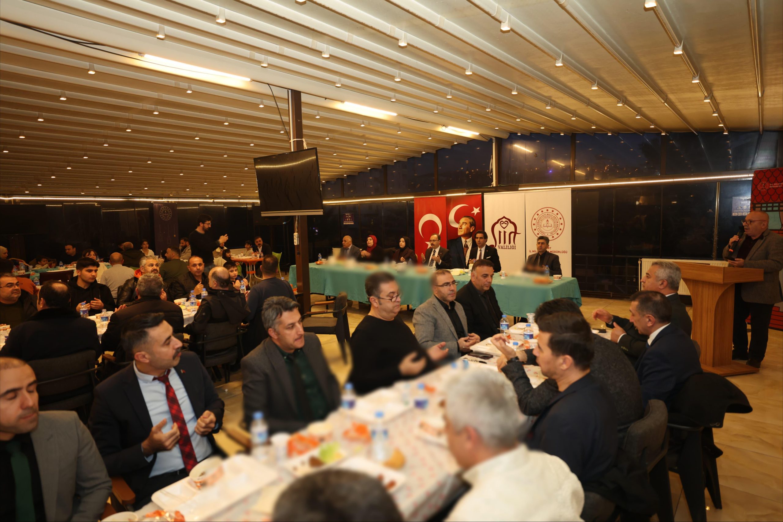 Siirt’te Öğretmenler İftar Programında Buluştu