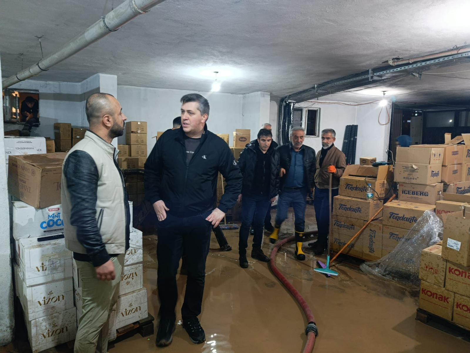 Kurtalan’da Sel ve Su Baskınları: Ekipler Sahada Çalışmalarını Sürdürüyor