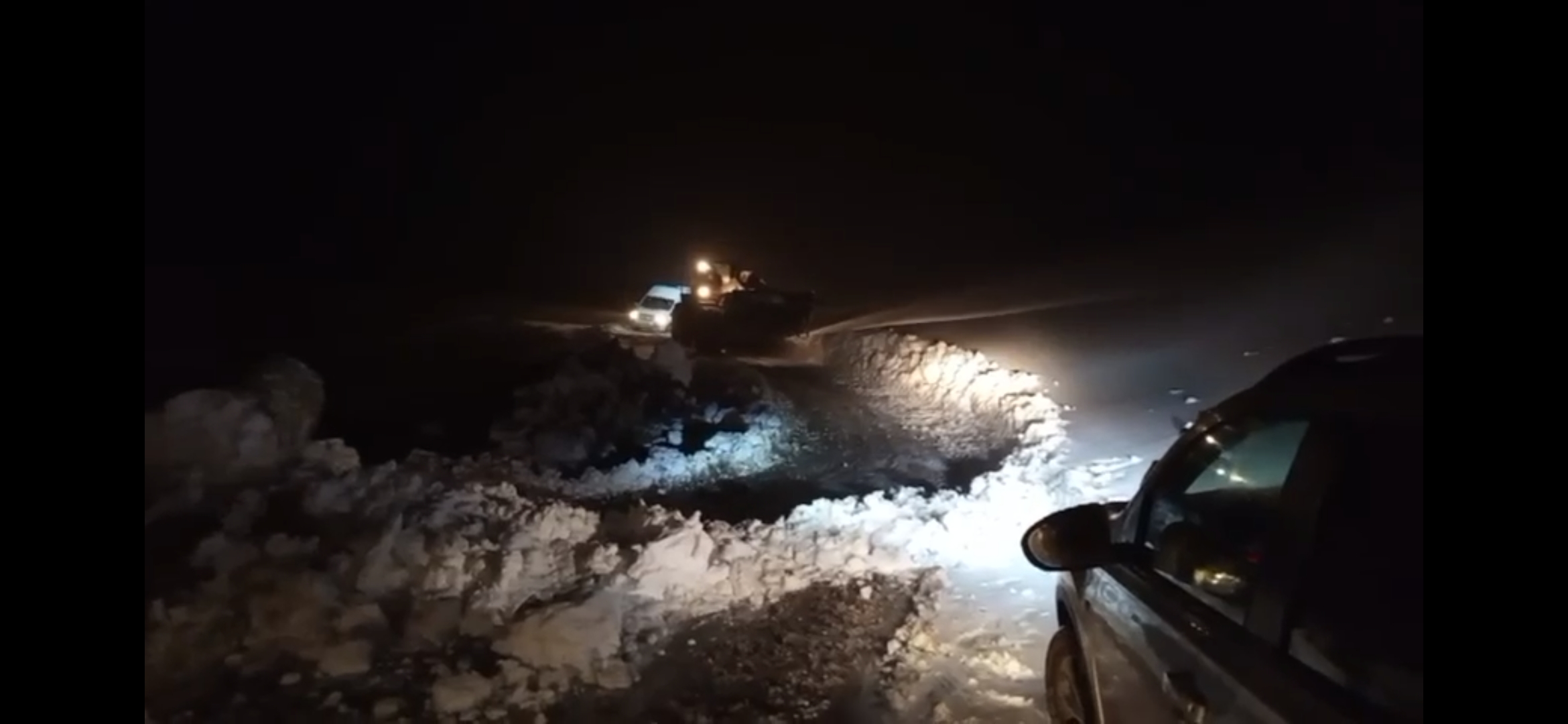 Pervari’de Kar ve Tipi Nedeniyle Mahsur Kalan 78 Kişi Kurtarıldı