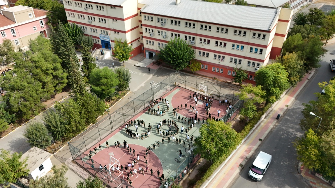 Siirt’in Tarihi Ortaokuluna Yıkım Kararı