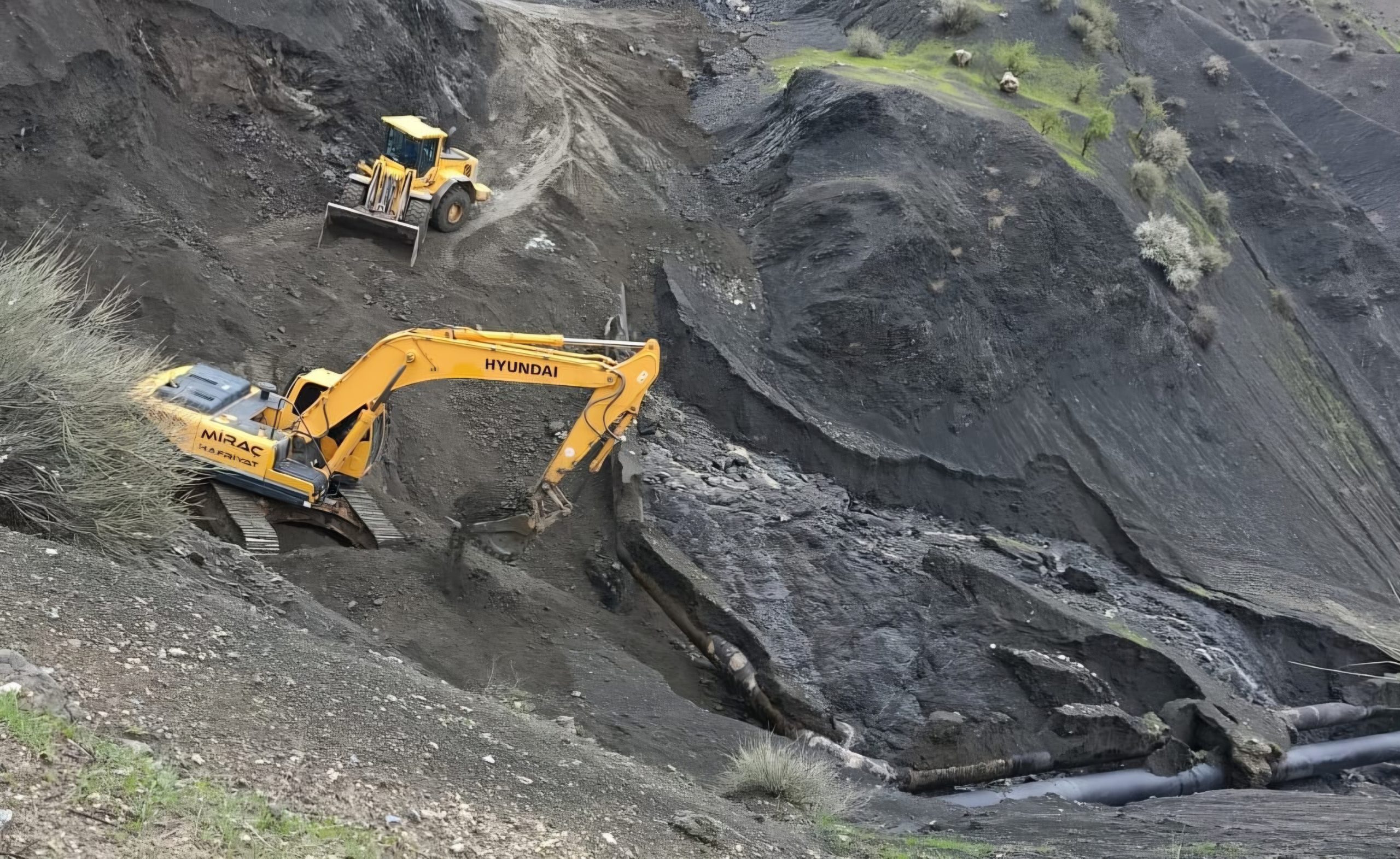 Hesko İsale Hattı Onarıldı, Hizan Hattındaki Çalışmalar Sürüyor