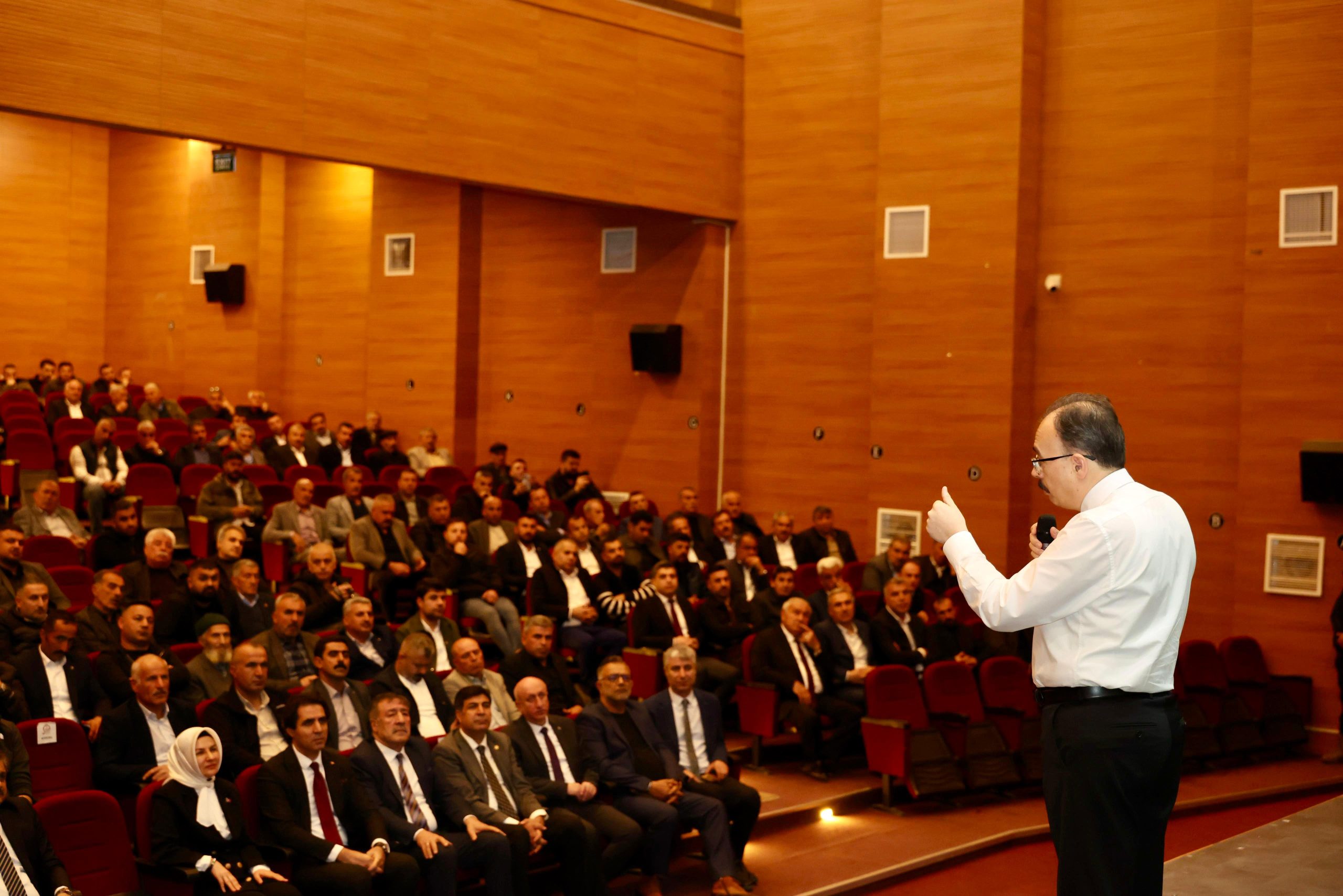 Siirt’te Muhtarlar Akademisi Eğitim Programı Başladı