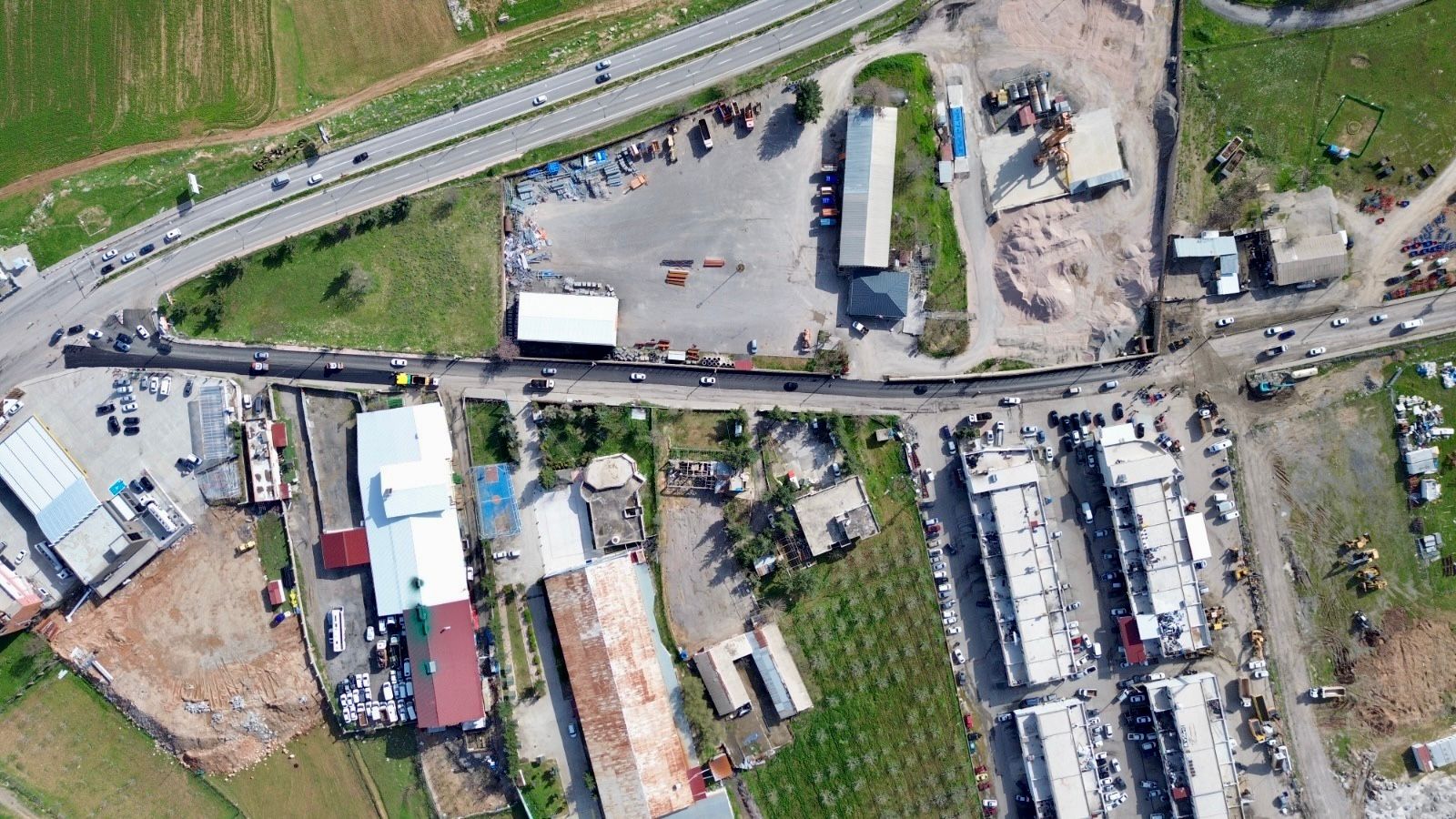 Siirt’te Asfalt Seferberliği Başladı: Küçük Sanayi Sitesi Caddesi Yenileniyor