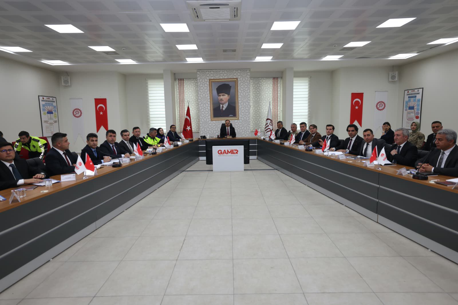 Siirt’te Okul Güvenliği Zirvesi: Tedbirler Masaya Yatırıldı