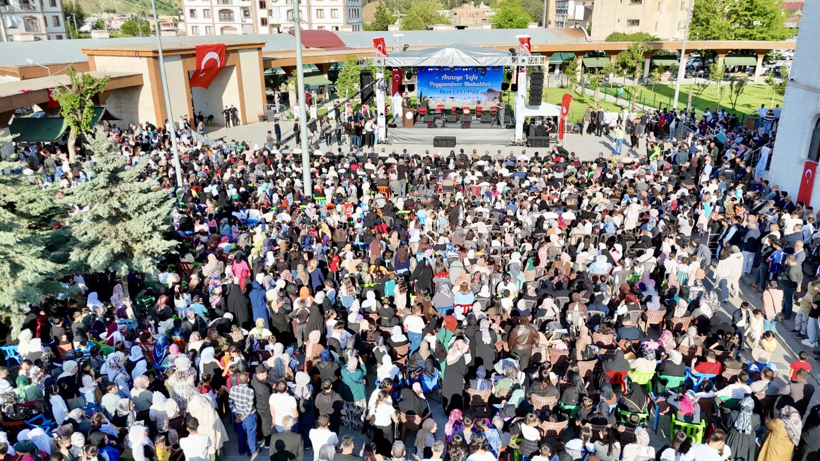“Anneye Vefâ, Peygambere Muhabbet” Programına Yoğun Katılım