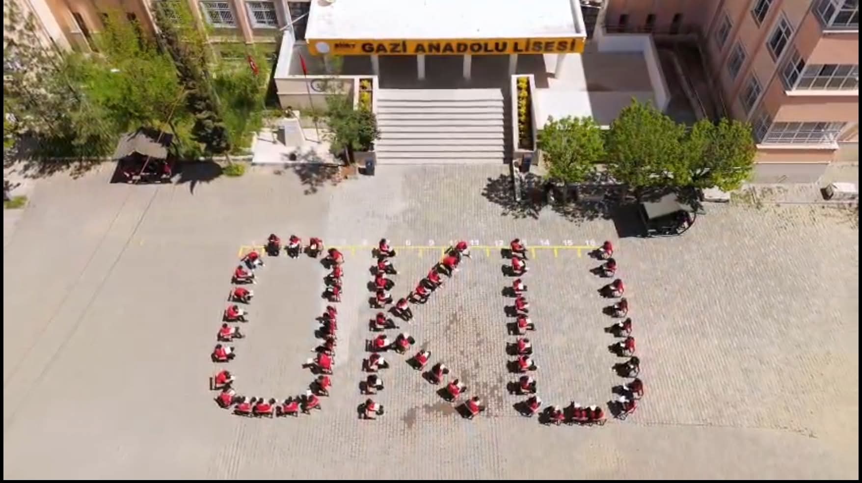 Siirt’te “Gazi Okuyor” Etkinliğiyle Kitap Seferberliği Büyüyor