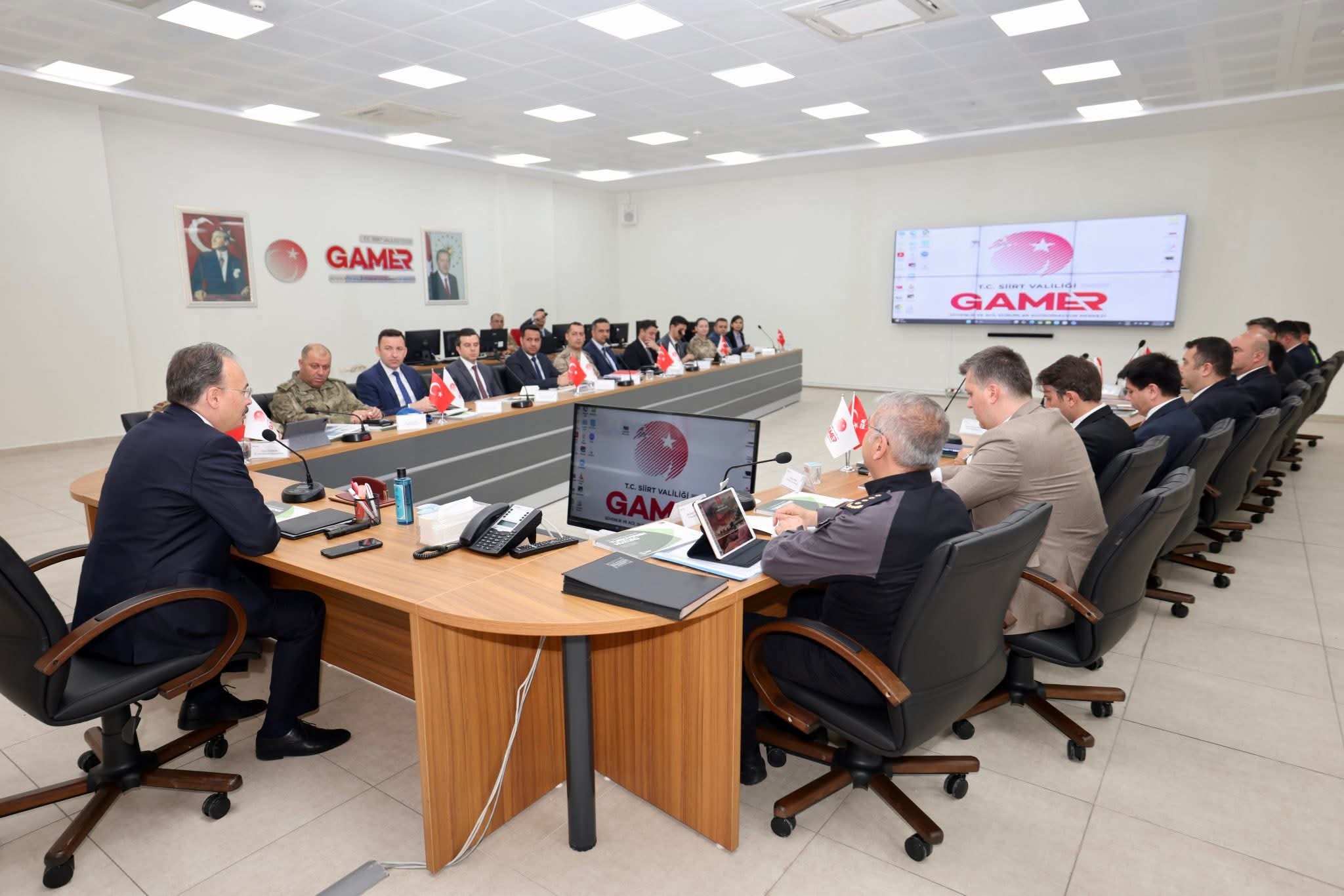 Siirt’te İl Güvenlik ve Asayiş Koordinasyon Toplantısı Gerçekleştirildi