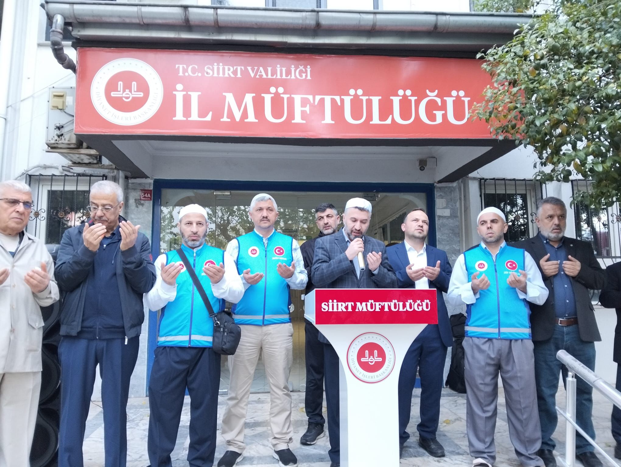 Siirt’te Hacı Adayları Dualarla Uğurlandı