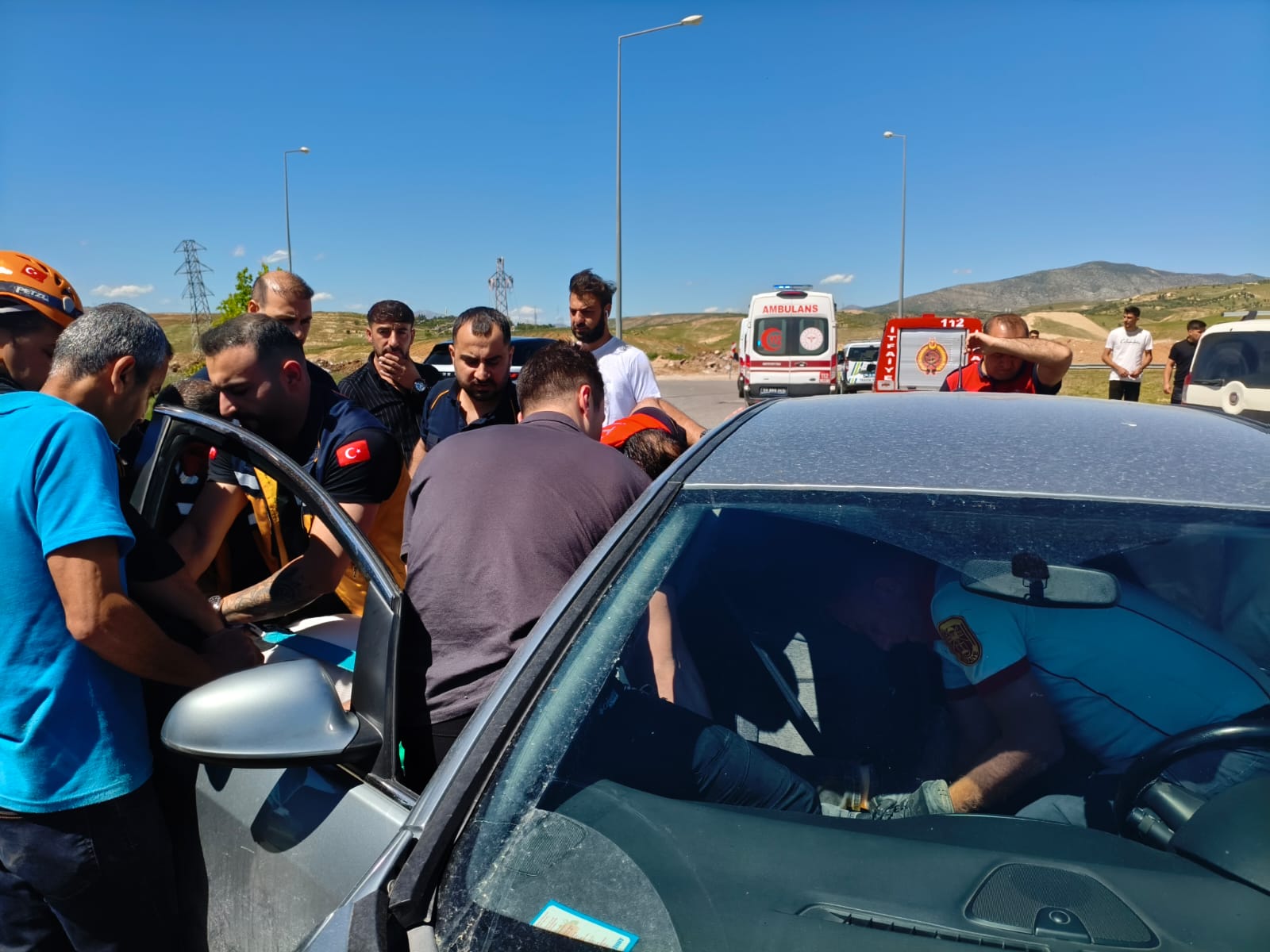 Siirt Çevre Yolunda İki Araç Çarpıştı: 6 Yaralı