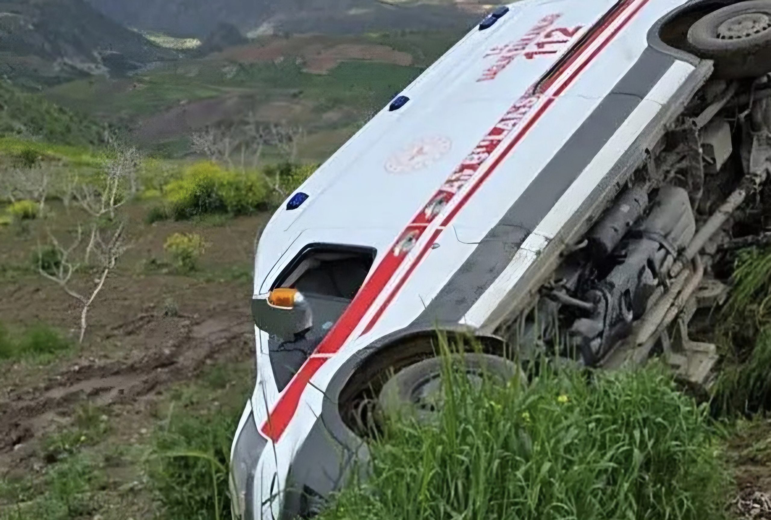 Siirt Pervari’de Ambulans Kazası: 3 Sağlık Çalışanı Yaralandı