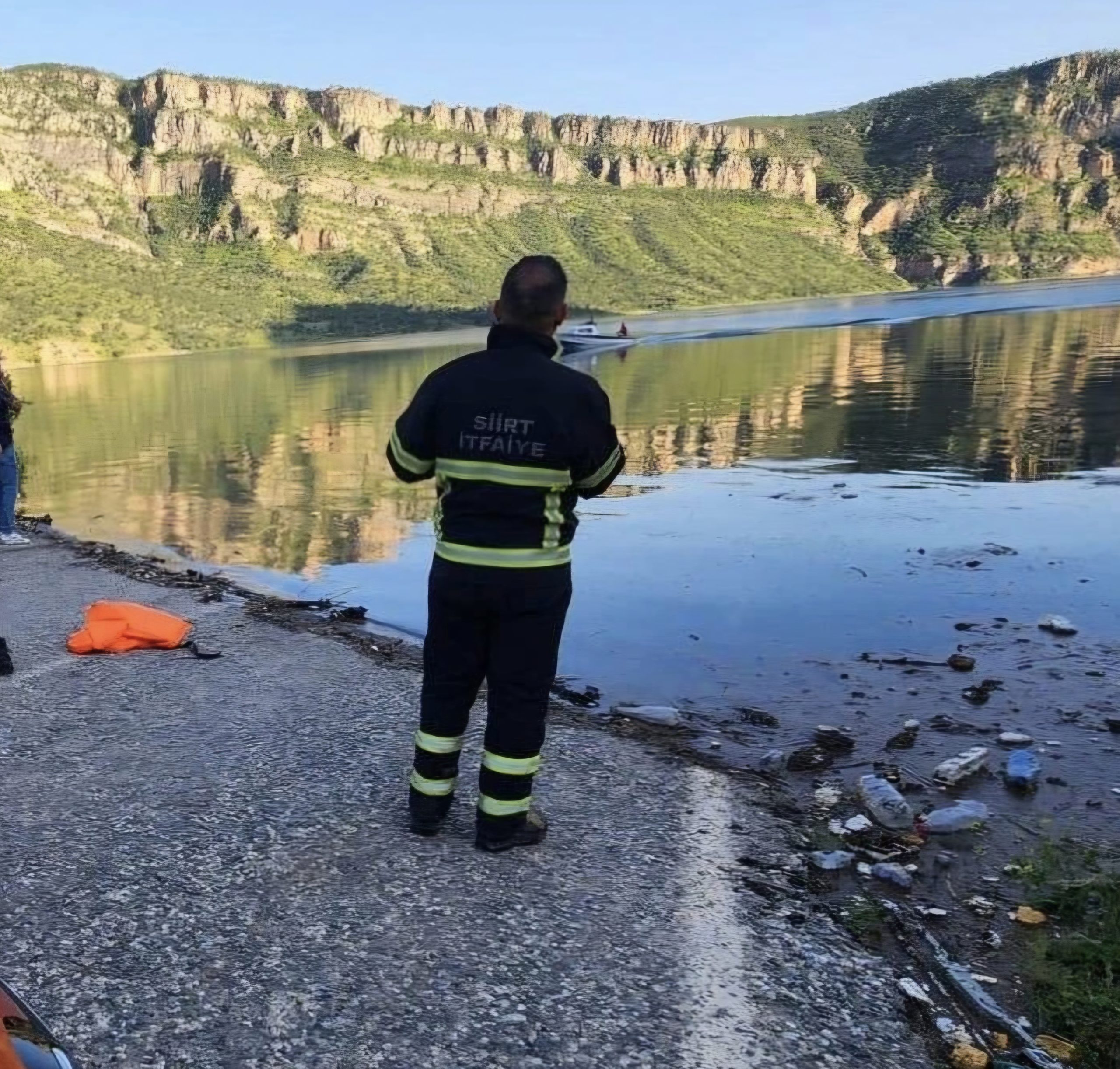 Siirt’te Kayalıklardan Düşen 70 Yaşındaki Adam Hayatını Kaybetti