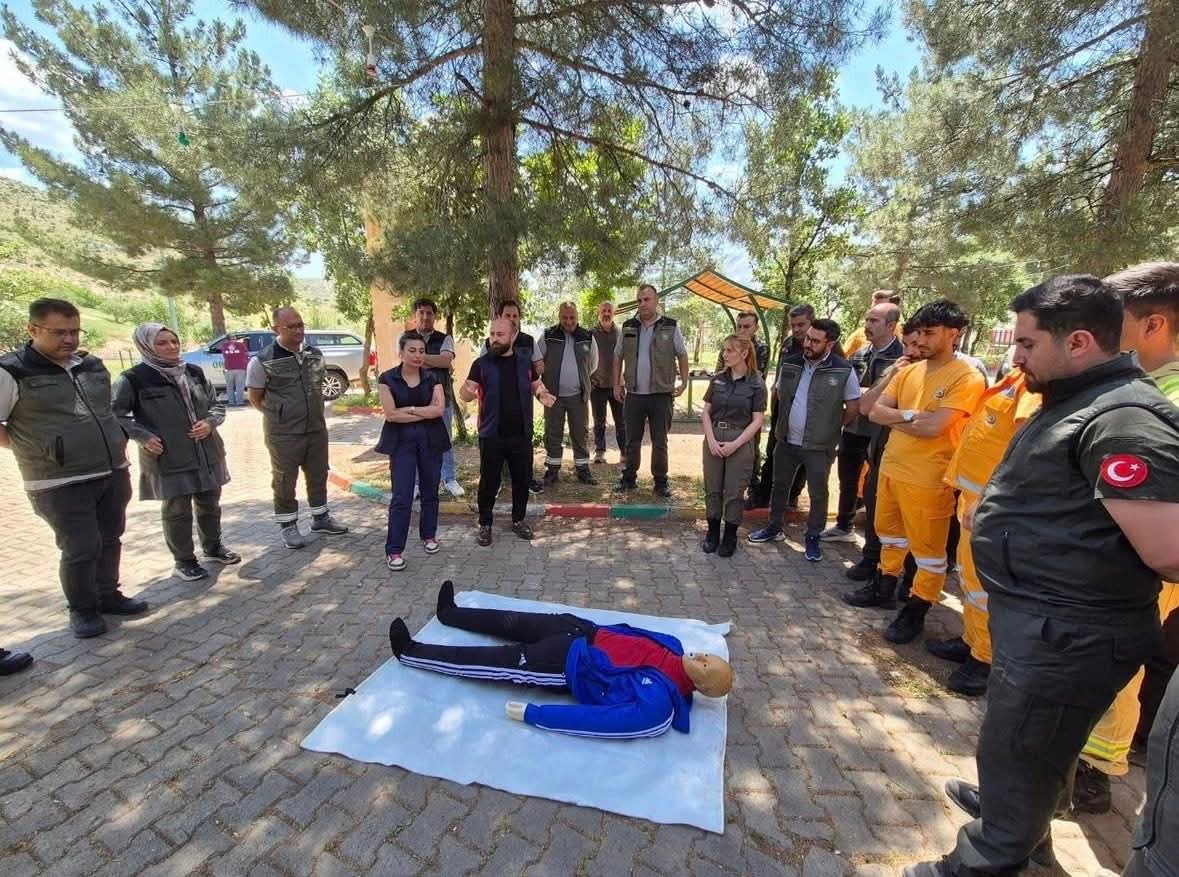 Siirt ve Şırnak Ekipleri Yangın Sezonu Öncesi Eruh’ta Tatbikatta Buluştu