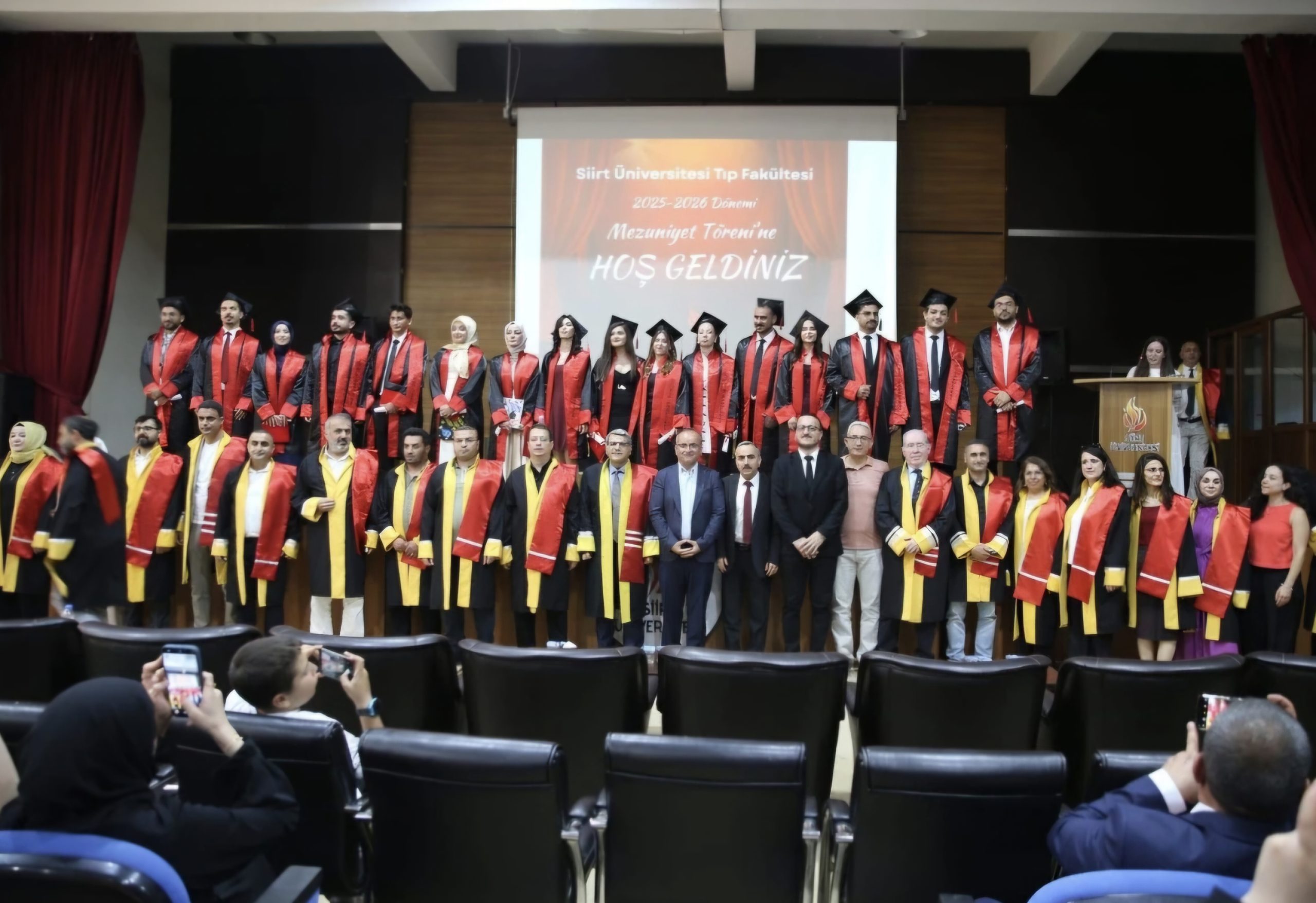 Siirt Üniversitesi Tıp Fakültesi İkinci Mezunlarını Verdi