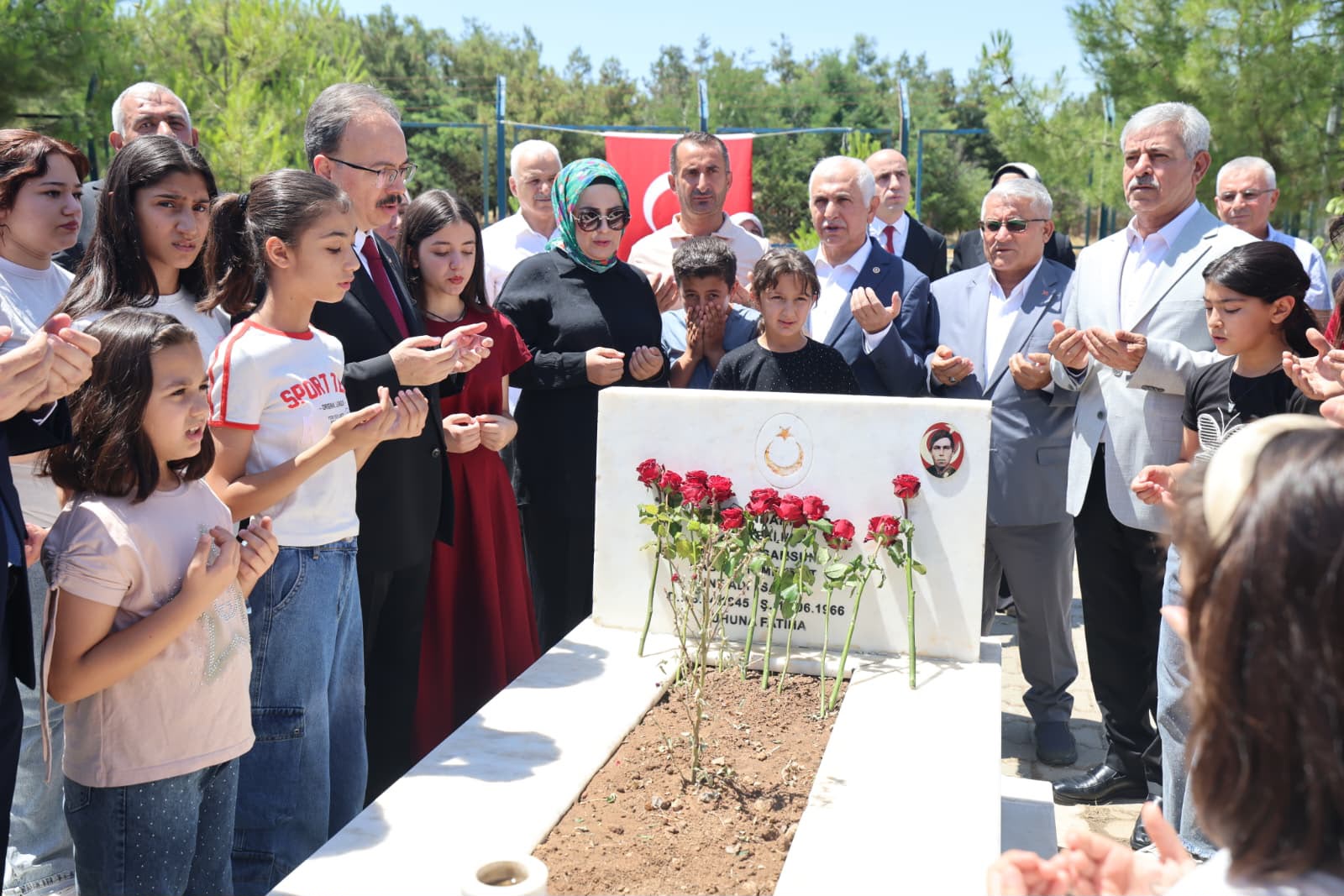 Siirt’te 15 Temmuz’un 10. Yılında Şehitler Dualarla Anıldı