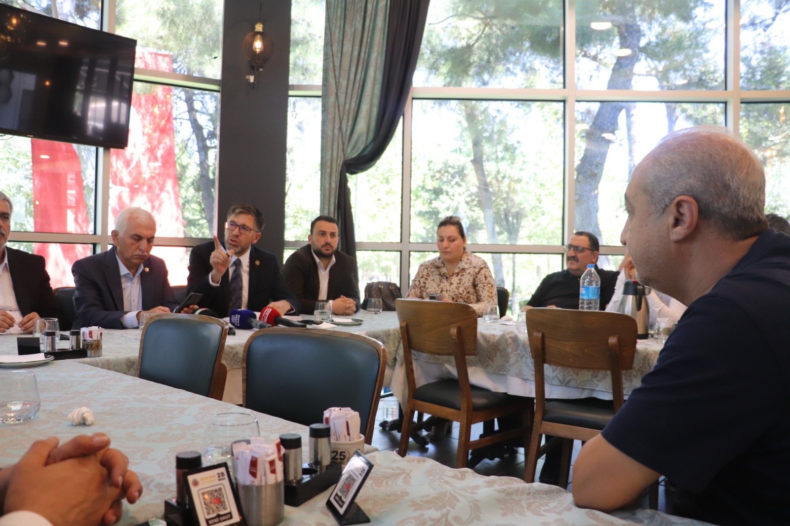 AK Parti Siirt Teşkilatı basın mensuplarıyla buluştu: Gündem Siirt’in geleceği